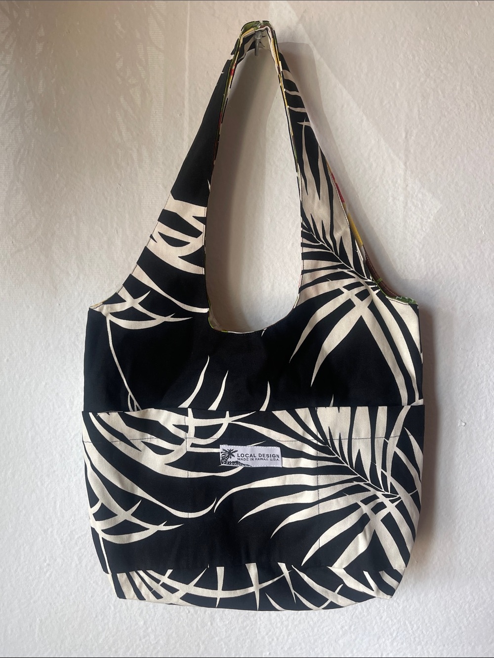 Doble sided Black & White Tropical Print Shoulder Bag